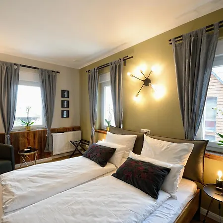 Petite - Ferienapartment Mit 3 Schlafzimmern * Bruchköbel